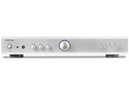 Rotel A8 argento vista frontale
