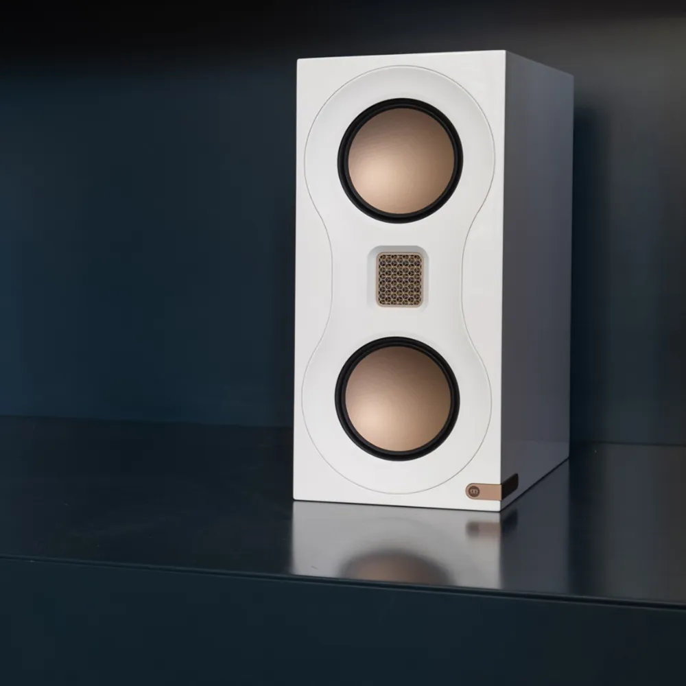 studio-89-white-life