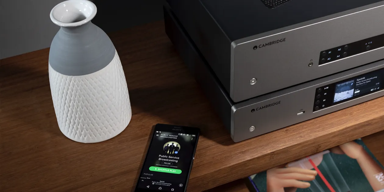 Cambridge-CXA81-CXN-Lifestyle-Streaming