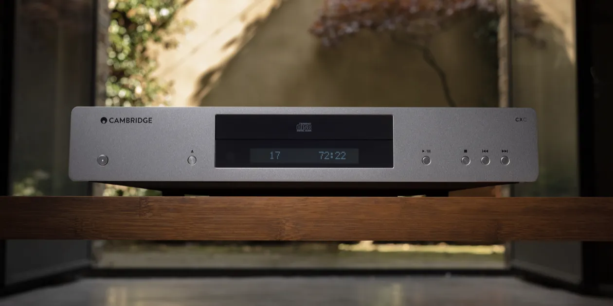 Cambridge-CXC-lifestyle-solo