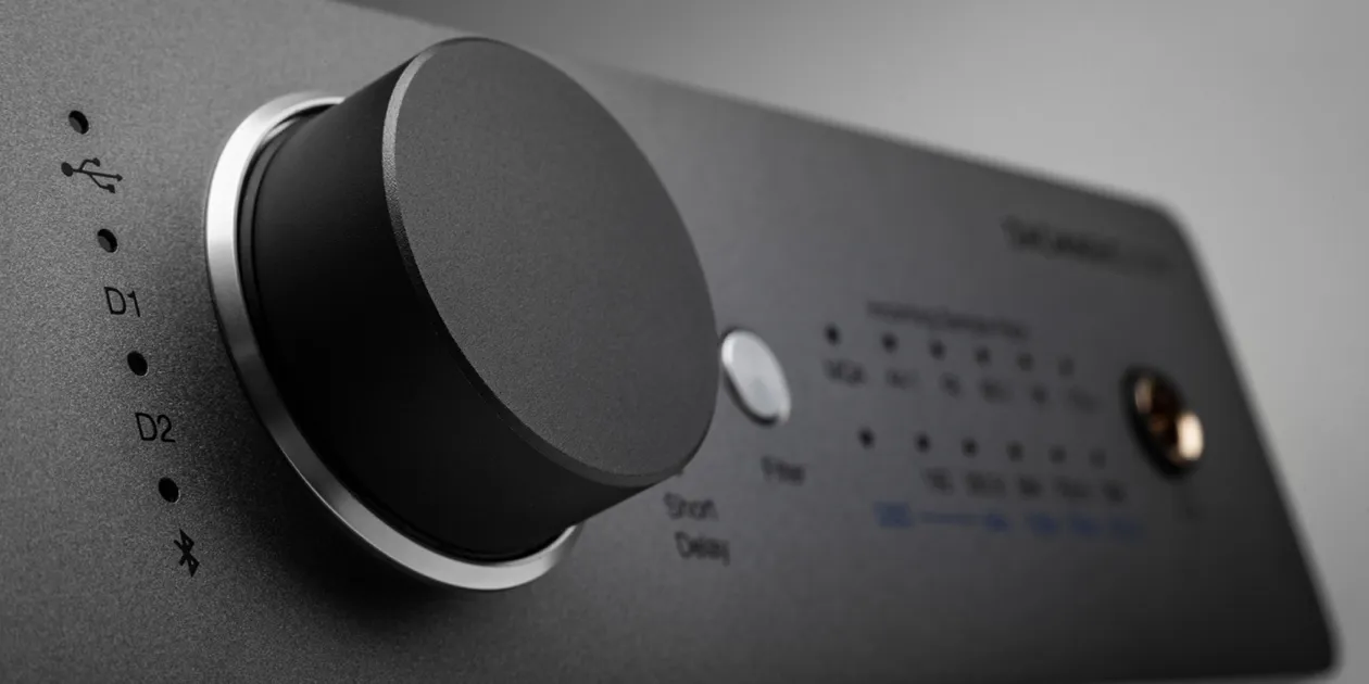 Cambridge-DacMagic-200MLifestyle-Front