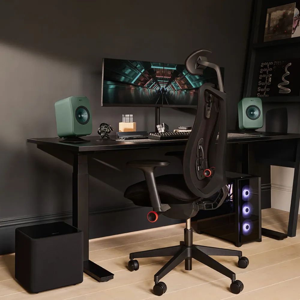 KEF-Kube8MIE-lifestyle-desk