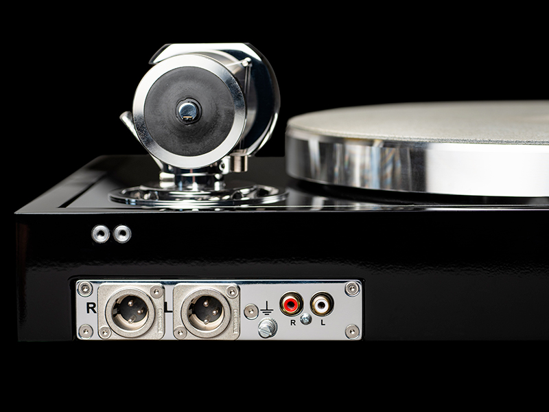Pro-Ject-The_Classic_Reference-Back2 Pro-Ject The Classic Reference Piano Silver vista posteriore